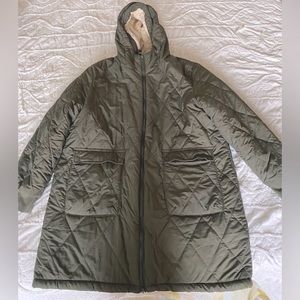 Warm, soft, fleece lined reversible parka size 1x